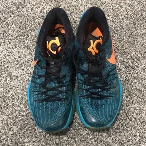 KD Men’s Sneakers Size 13
